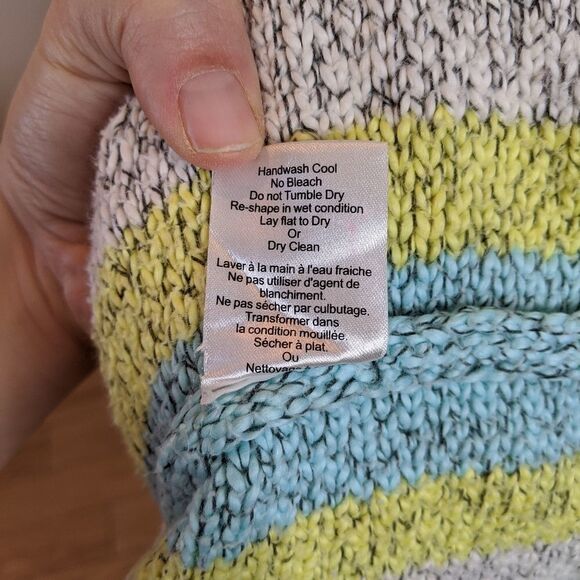 ARITZIA TNA Baja stripe sweater hoodie v neck knit - Picture 8 of 11